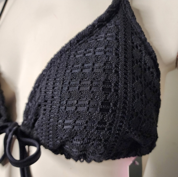 Wild Fable Bikini Top Womens S Black Triangle Crochet NEW - Picture 5 of 7